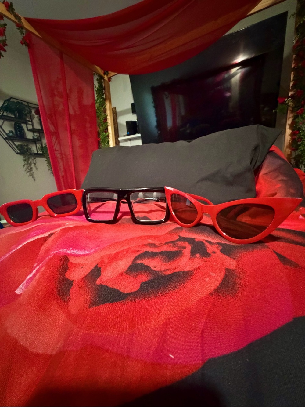 Three Vintage-Inspired Sunglasses Trio - Red & Black
